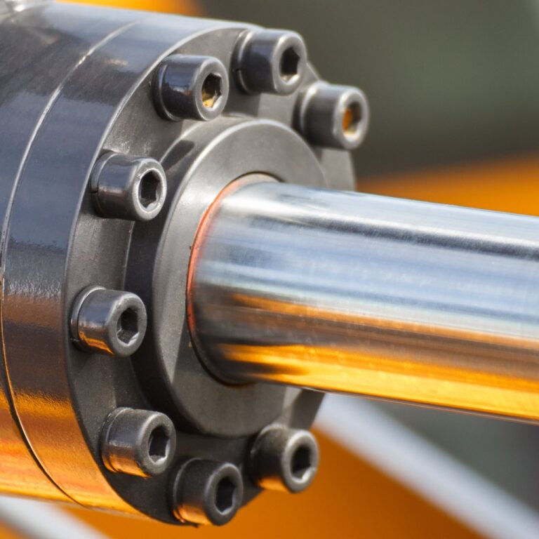 Welded Hydraulic Cylinders: Built for Heavy Duty Performance